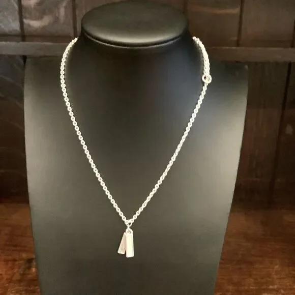 Best Friends Silver tone Necklace euc - Picture 3 of 4